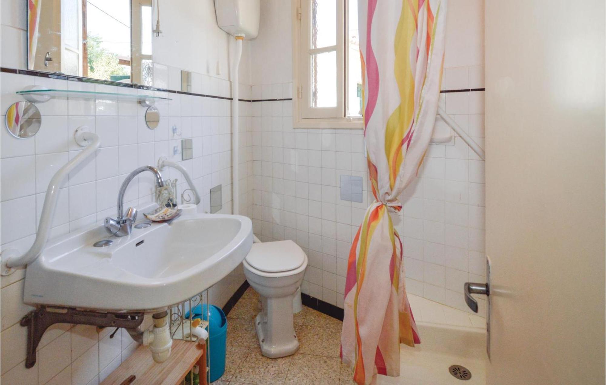 2 Bedroom Beautiful Apartment In Calcatoggio Calcatoggio  Exterior photo