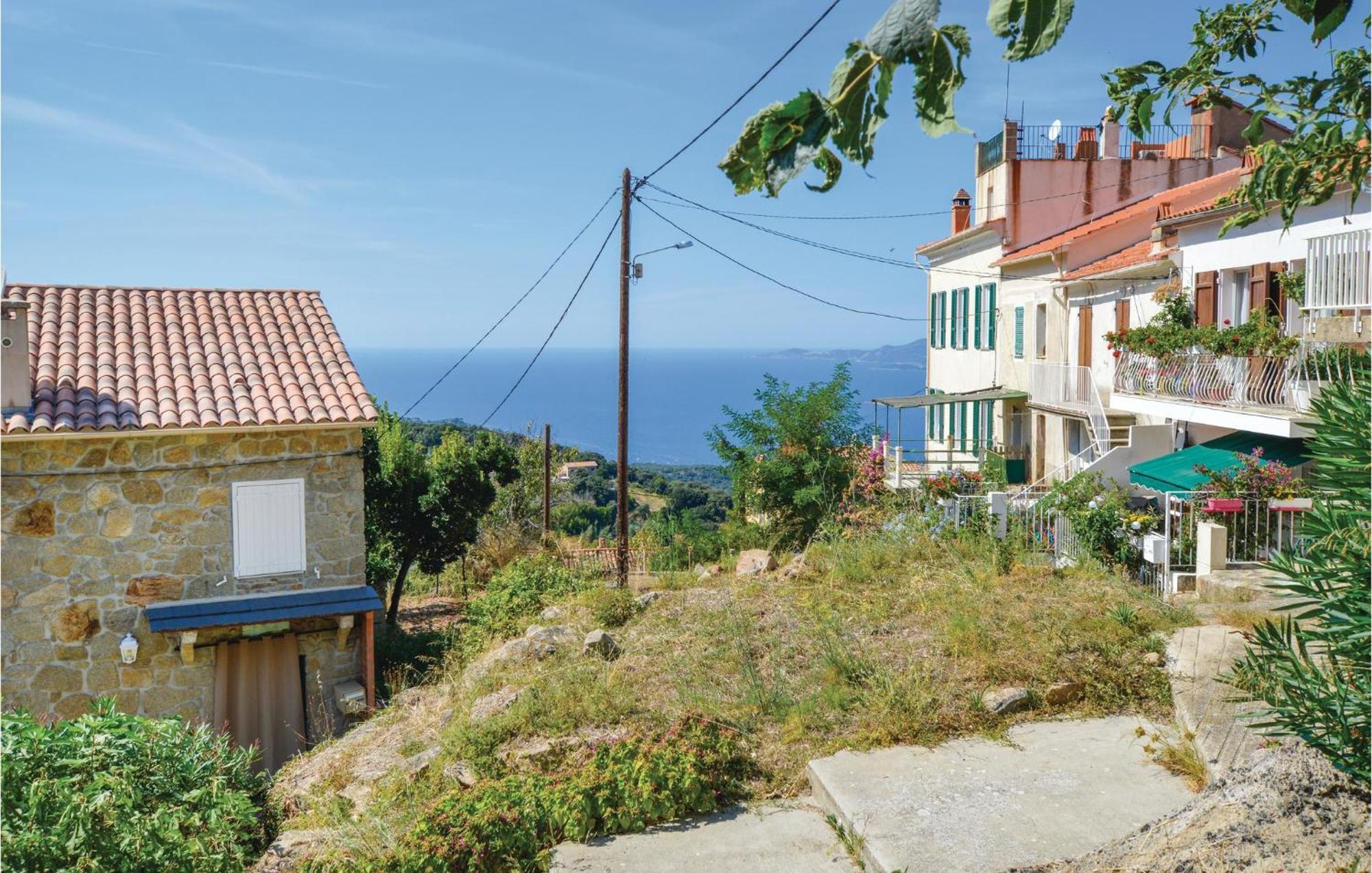 2 Bedroom Beautiful Apartment In Calcatoggio Calcatoggio  Exterior photo